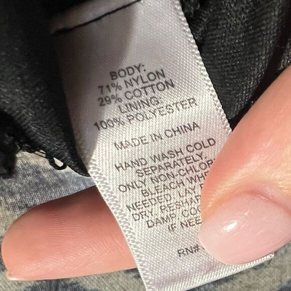 Express Black Lacey Blouse Size M - Picture 5 of 5